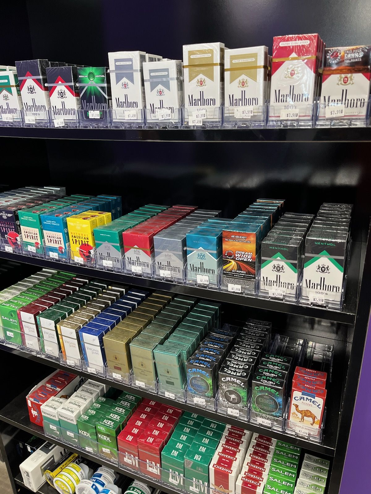 A&F smoke shop gallery photo